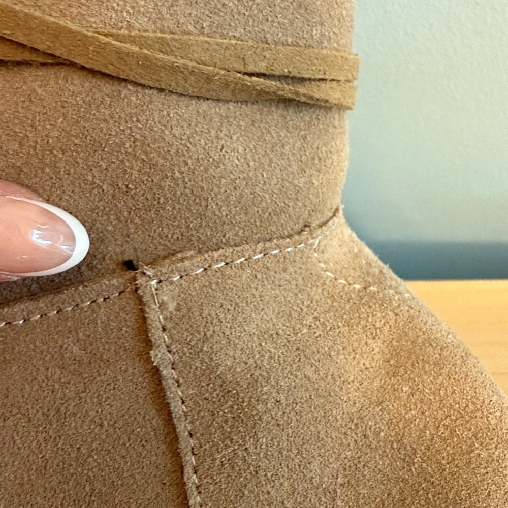 Toms Nepal Boots - Picture 10 of 11